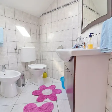 Plavac Mali- One Bedroom With Balcony And Sea View