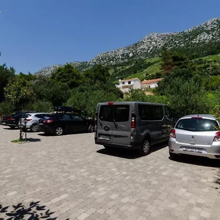 Plavac Mali- One Bedroom With Balcony And Sea View *