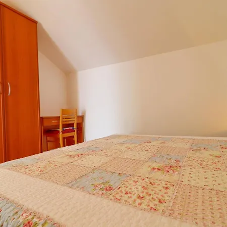 Plavac Mali- One Bedroom With Balcony And Sea View *