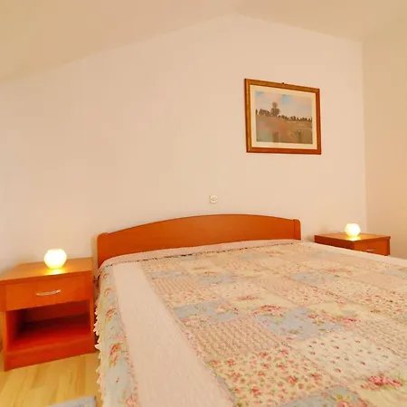Plavac Mali- One Bedroom With Balcony And Sea View Apartment *