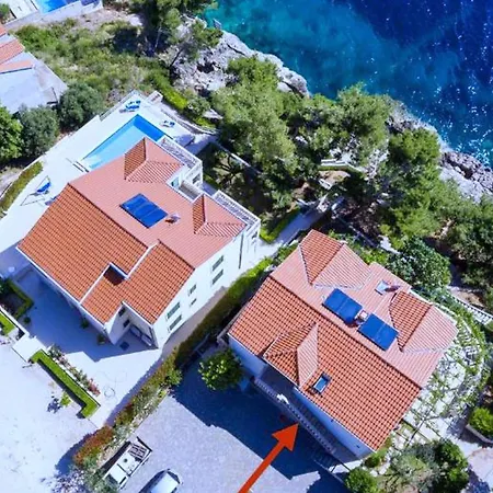 Plavac Mali- One Bedroom With Balcony And Sea View *